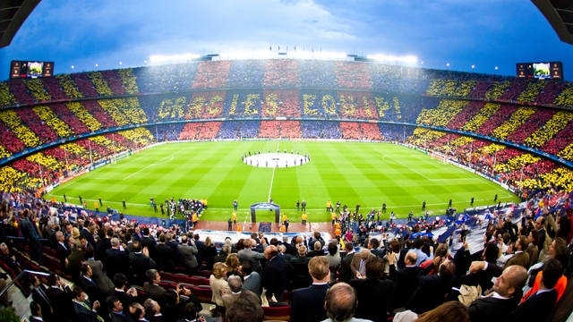 Camp Nou sau 55 năm sẽ cần được mở rộng hoặc xây mới