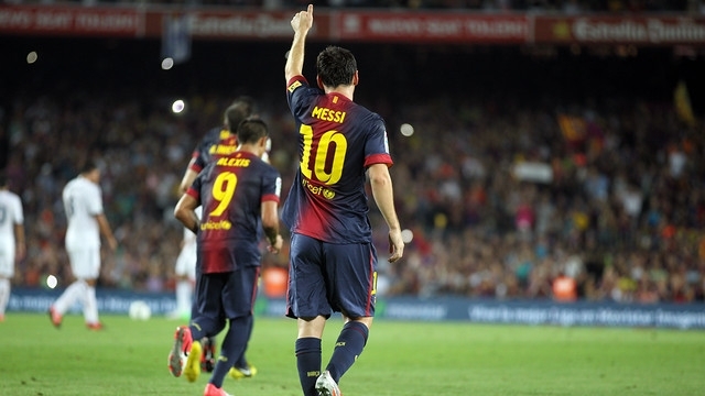 Messi tiếp tục chinh phục những kỷ lục