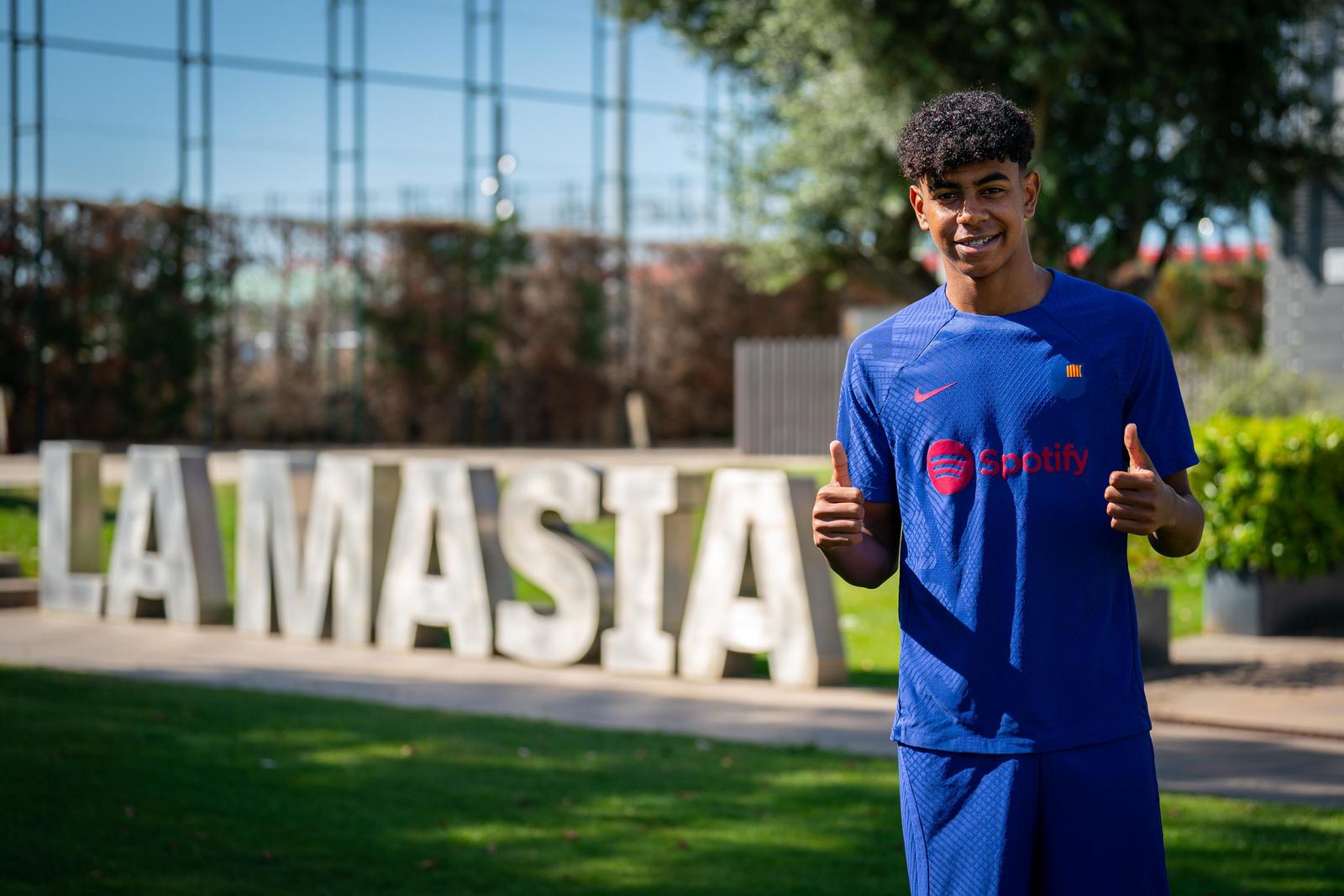 mini_LamineYamal_Masia-003.jpg