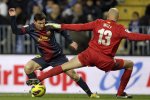 Messi lừa bóng qua Willy FCBVN-www.fcbarcelona.com.vn.jpg