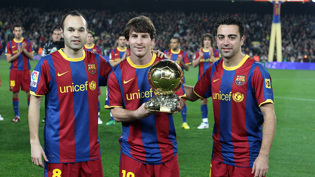 Bộ 3 Iniesta - Messi - Xavi