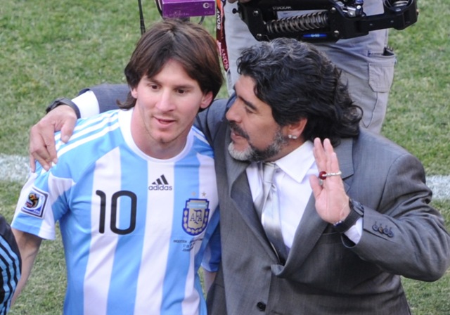 Rồi Messi sẽ vượt qua cái bóng cả của 'cây đại thụ' Maradona