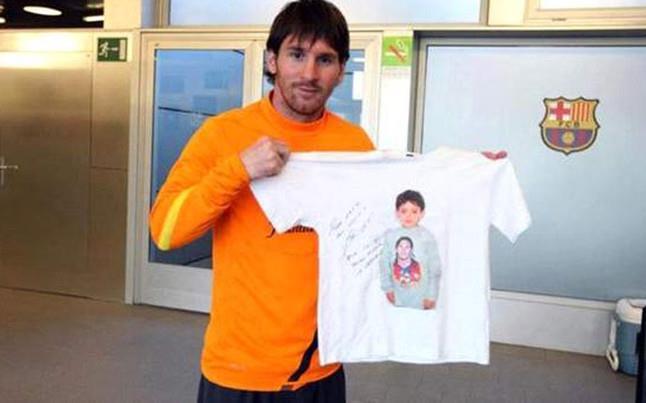 Messi chi trả phí điều trị căn bệnh thiếu Hormone cho một cậu bé người Ma-Rốc