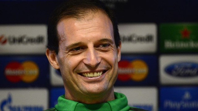 Allegri trong buổi họp báo trước trận đấu. Ảnh: UEFA