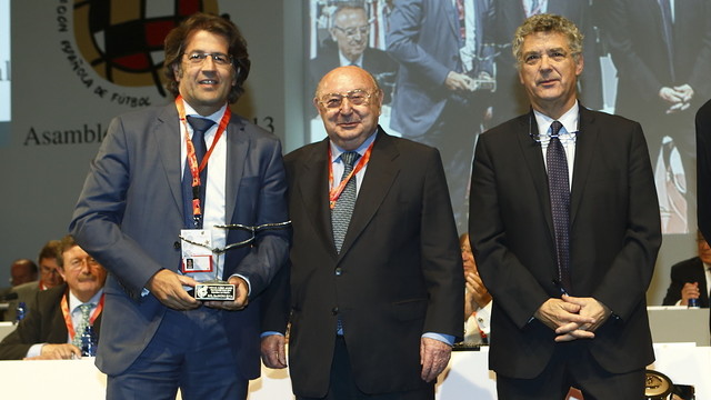 FC Barcelona mùa thứ ba liên tiếp nhận giải thưởng Fair Play Award