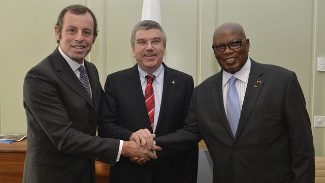 IOC và FCB hợp tác phát triển dự án FutbolNet ở châu Phi
