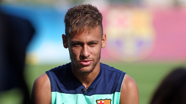Neymar trong buổi phỏng vấn nhanh