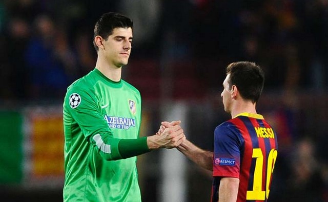 Messi và Courtois bắt tay nhau cuối trận đấu