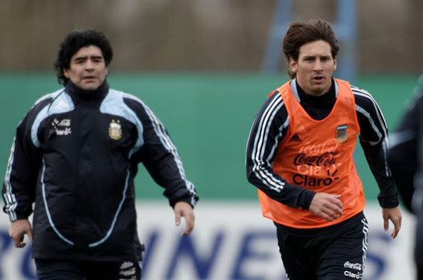 Maradona: "Tại sao Messi lại không thể đầu quân cho Bayern nhỉ"