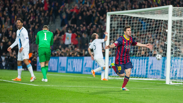 Messi ăn mừng bàn thắng vào lưới Man City